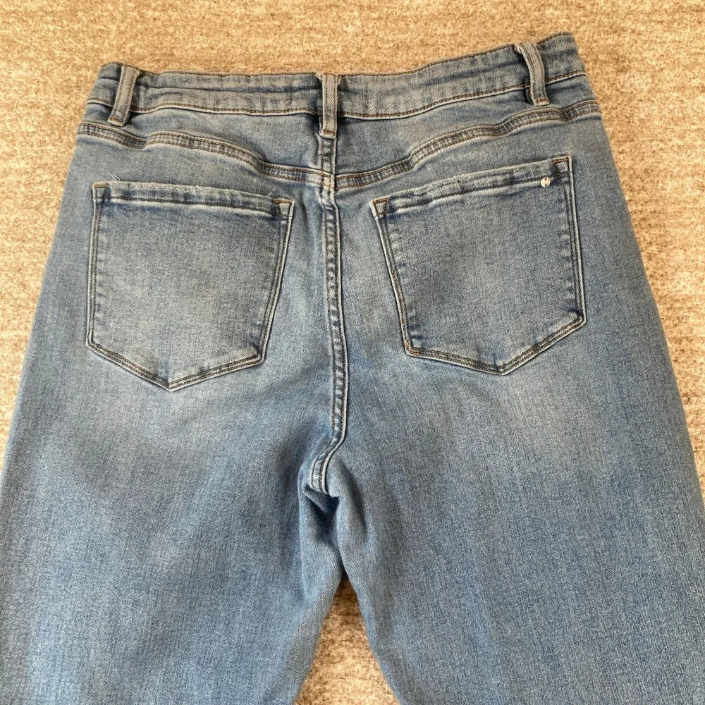 Mica Los Angeles Jeans 31 (30x27) Distressed Straight Leg Blue Raw Hem MDP-T203